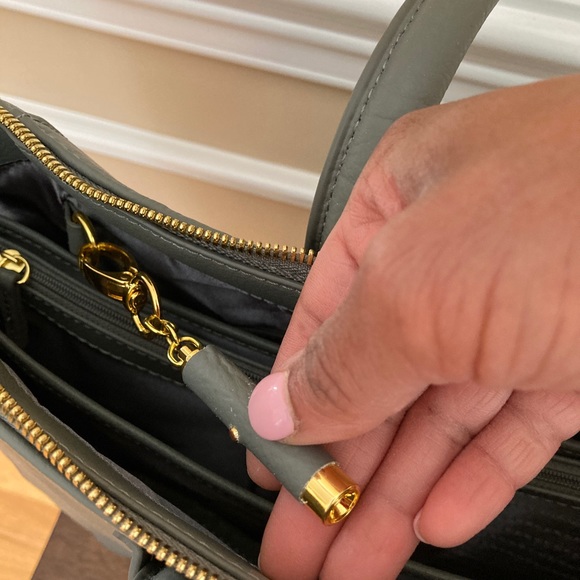 Joy and Iman Gray Purse or travel tote like new never used - Picture 16 of 17